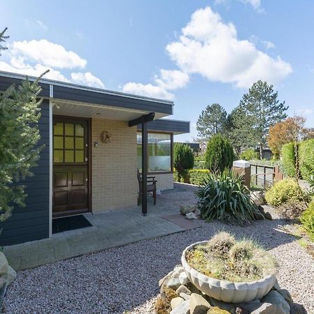 Comfortable Holiday Home By Beach Sint Maartensvlotbrug Esterno foto