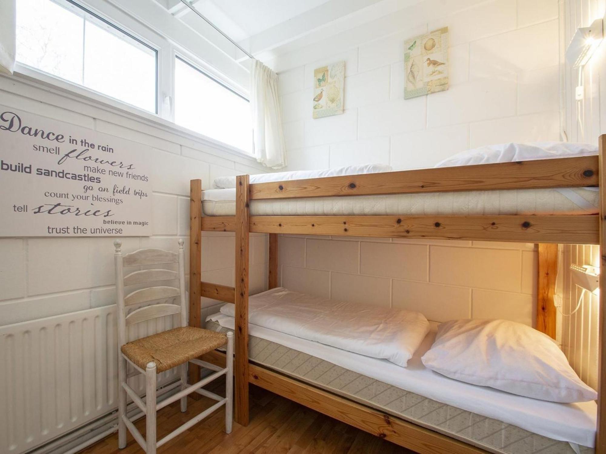 Comfortable Holiday Home By Beach Sint Maartensvlotbrug Esterno foto